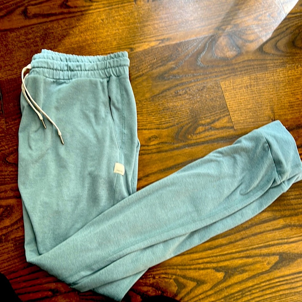 VUORI WM Blue Heather performance jogger barely worn